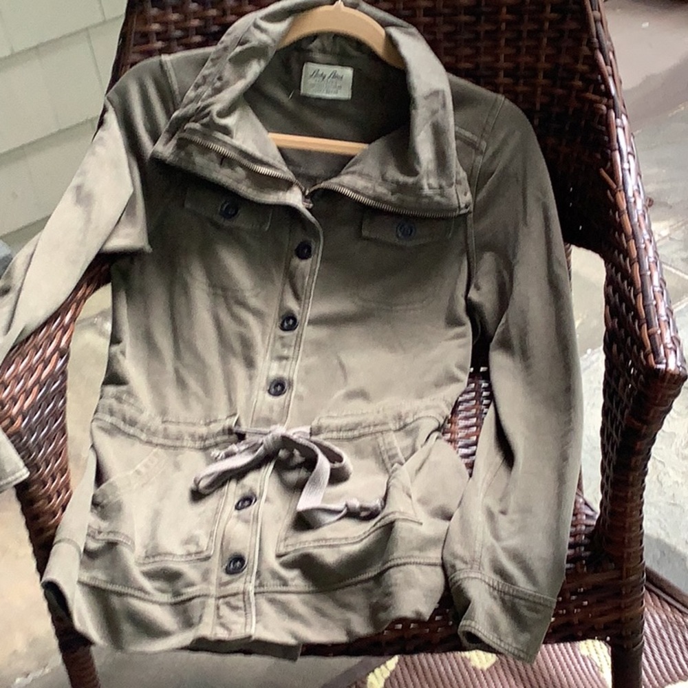 Lucky Brand. Army green,soft and light jacket